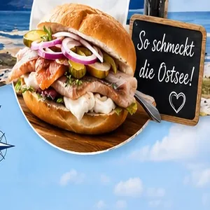 Fischbrötchen an der Ostsee